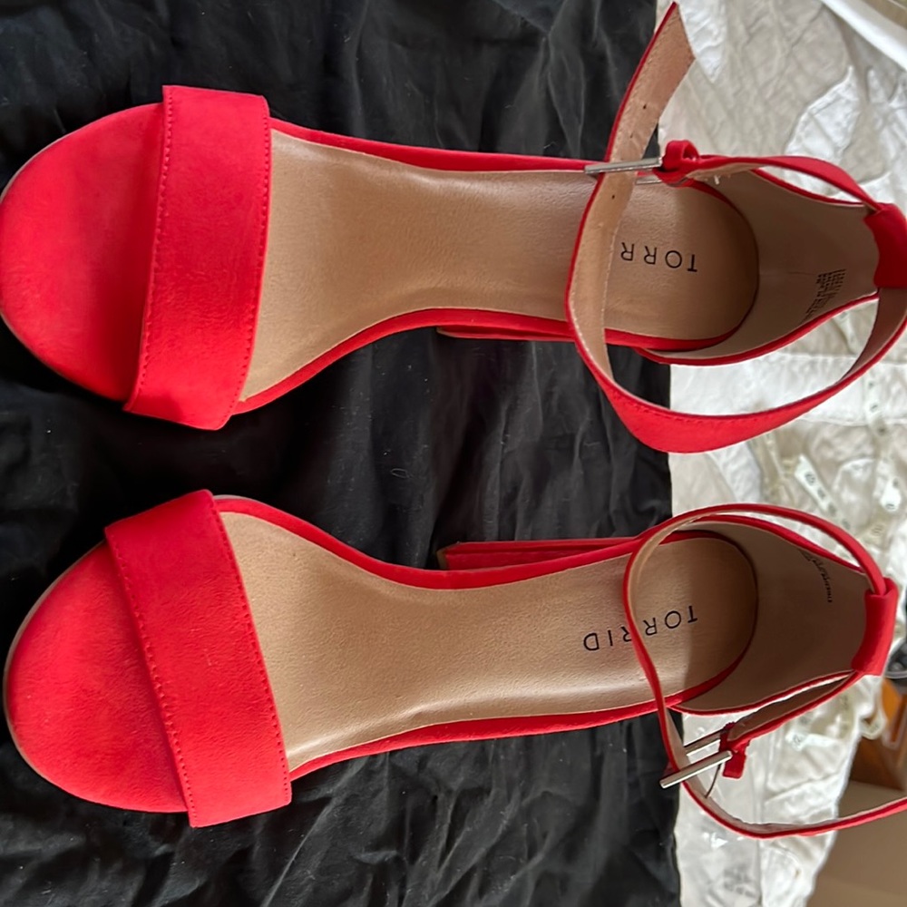 Torrid red heel size 9w